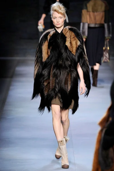 Look 26